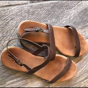 ugg brylee sandals